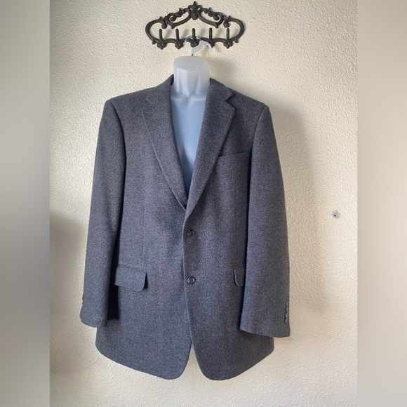 Elgin Edwards 100 percent camel hair suit coat‎